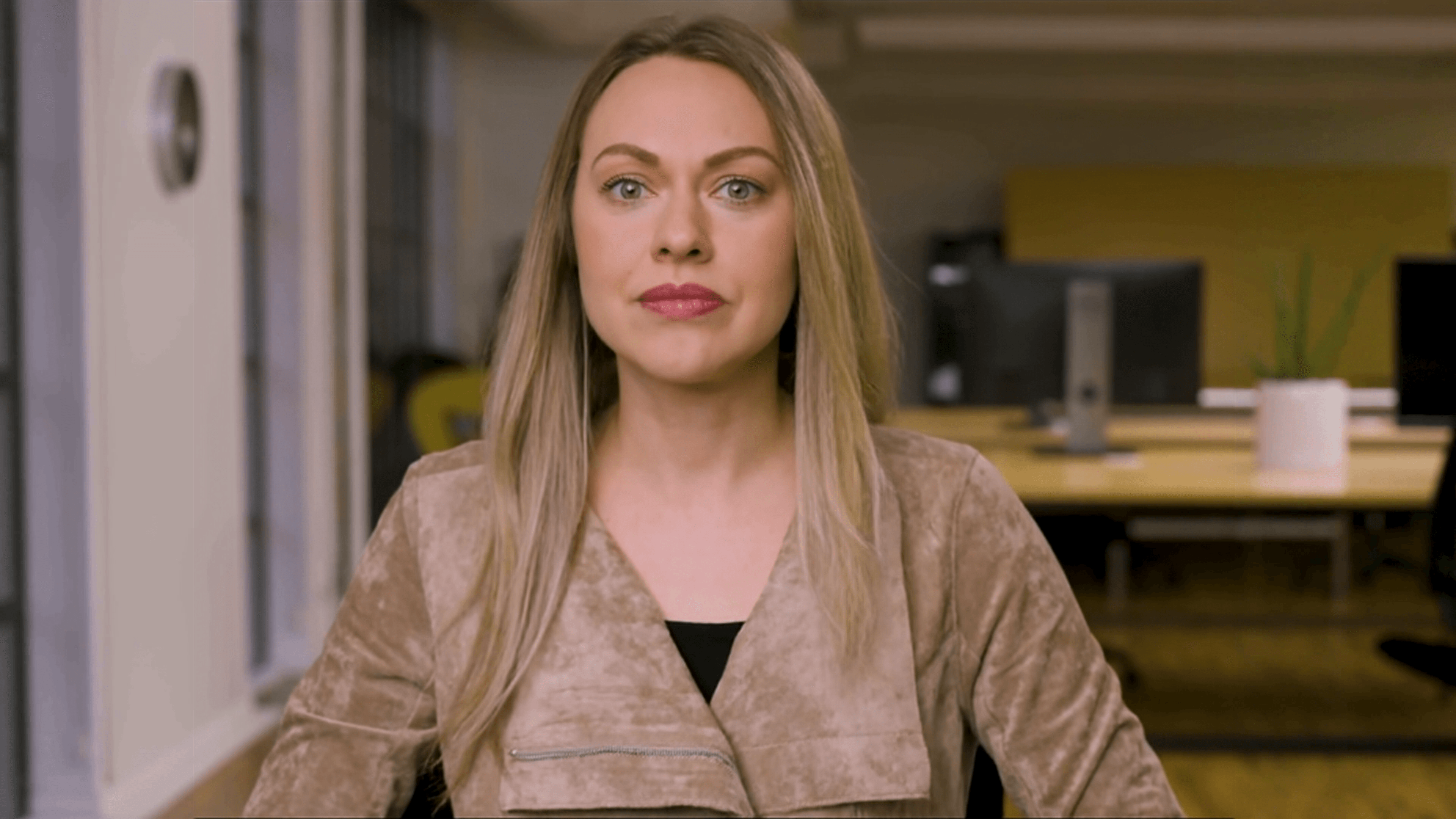 Claudia — Pracownica AI Syntelligence Presence